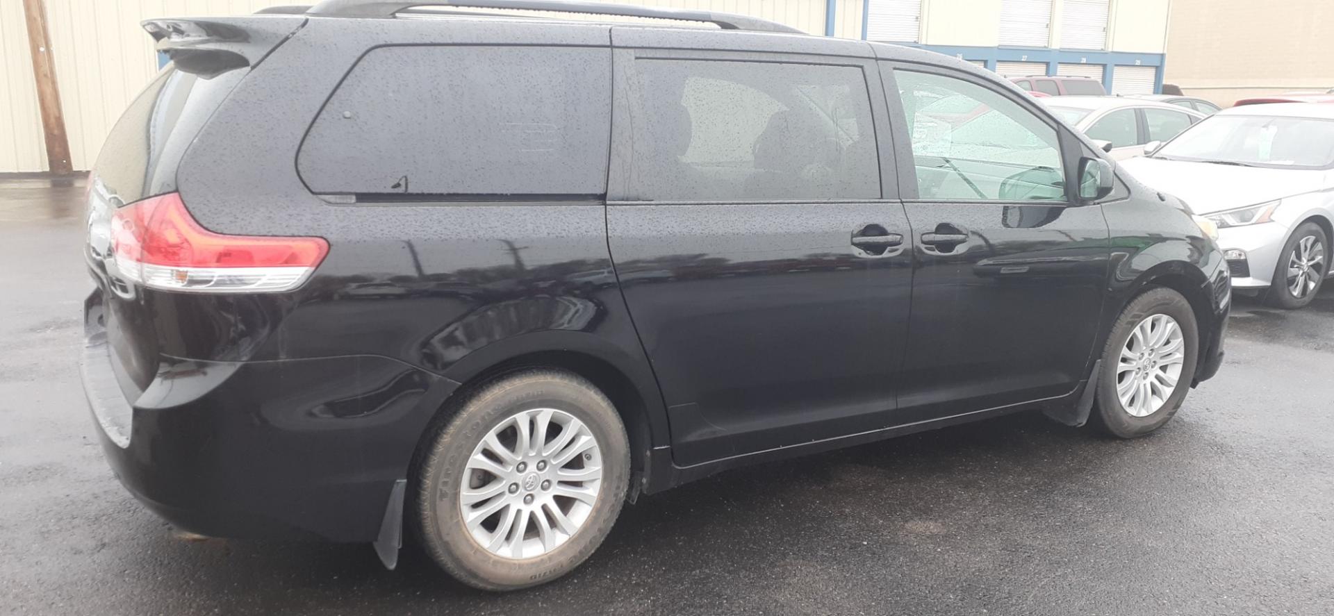 2012 Toyota Sienna Limited FWD 7-Passsenger V6 (5TDYK3DC2CS) with an 3.5L V6 EFI DOHC 24V engine, 5-Speed Automatic transmission, located at 2015 Cambell Street, Rapid City, SD, 57701, (605) 342-8326, 44.066433, -103.191772 - Photo#13